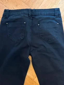 Schwarze Jeans