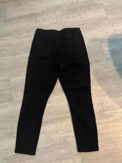 Schwarze Jeans