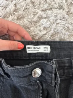 Schwarze Jeans