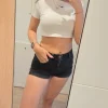 Schwarze Kurze Jeanshose