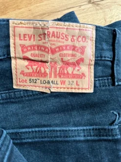 Schwarze Levi’s Jeans