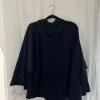 Schwarze Poncho Pullover mit bommel S/M