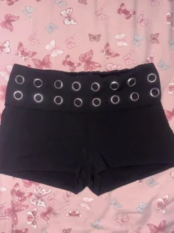 Schwarze Short