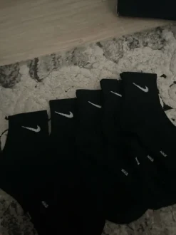 Schwarze Socken