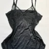 Schwarze Top