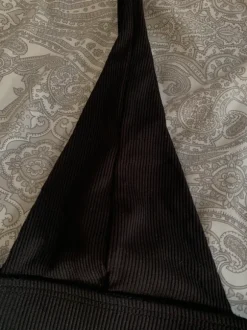 Schwarzer Bikini mit hoch-tailliertem Höschen | Basic