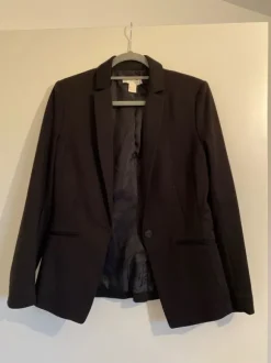 Schwarzer Blazer / H&M / Gr. 38
