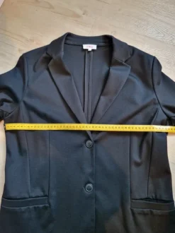 Schwarzer Blazer von S. Oliver