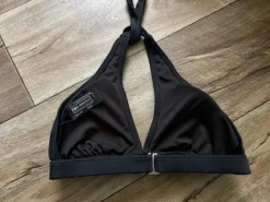 Schwarzer Boho Bikini mit Blumenstickerei