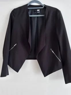 Schwarzer Kurzblazer H&M, Gr. 38