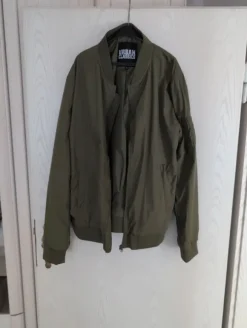 Seidenblouson Blouson nie getragen Gr. XXL grün