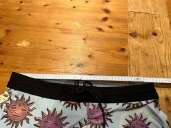 Seltene Volcom Boardshort Größe 34 neuwertig