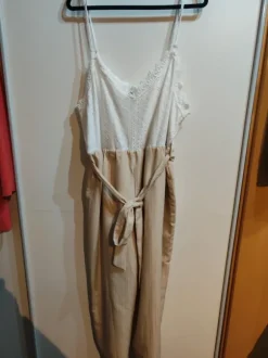 Süßer Jumpsuit Beige weiß Shein 4XL (52)