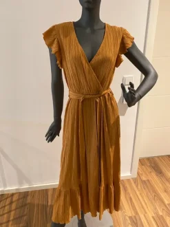 Süßes Sommerkleid in toller Farbe