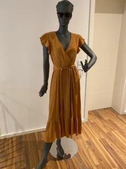 Süßes Sommerkleid in toller Farbe