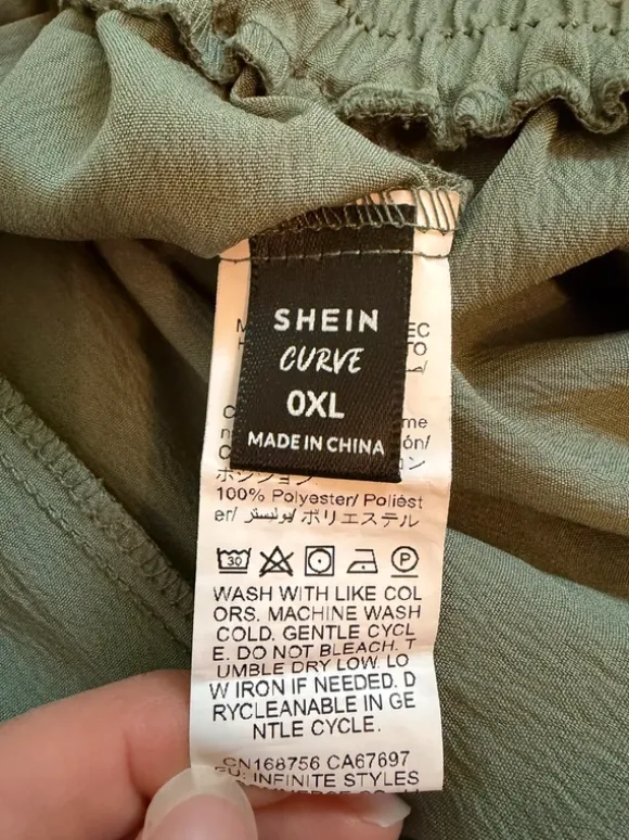 Shein Curve Shorts Khaki mintgrün Gr. XL Sommerhose