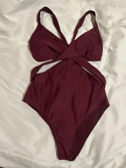 SHEIN one-piece burgundy bikini, size M / 38