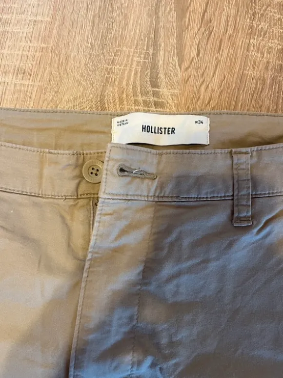 Short Hollister W 34