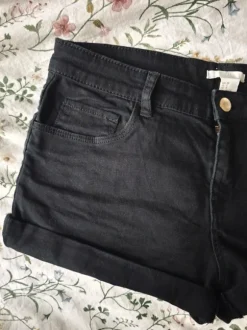 Shorts - schwarz