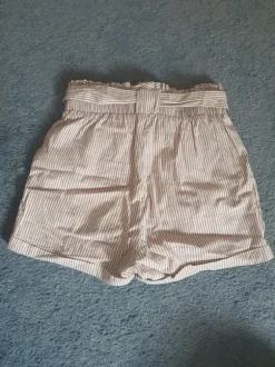 Shorts getreift