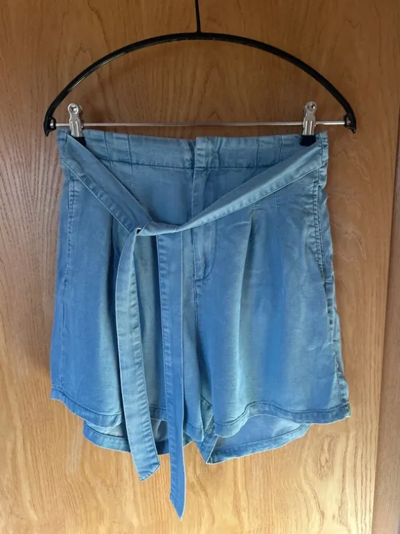 Shorts mit hoher Taille von Vero Moda, Gr. L