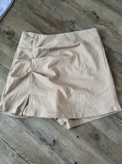Skort