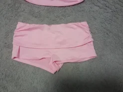 Sommer Tops und Shorts