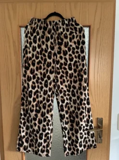 Sommerliche Leohose