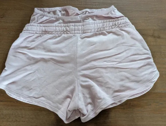 Sommerliche Schwangerschaftshose