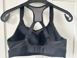 Sport BH schwarz decathlon