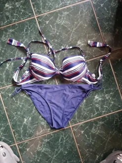 Sportlicher Bindebikini