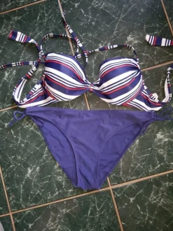 Sportlicher Bindebikini