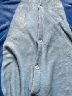 Stich Kostüm / Pyjama