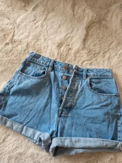 Stradivarius Shorts Mom Jeans
