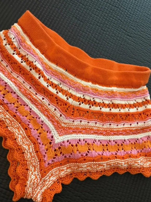 Strand Short