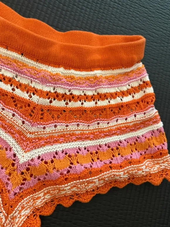Strand Short