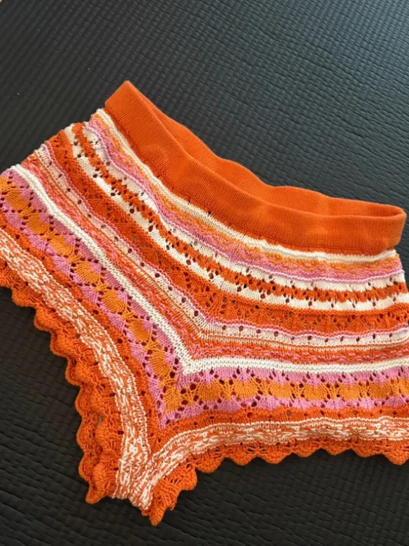Strand Short