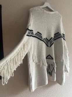 Strickjacke fransen