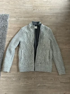 Strickjacke S