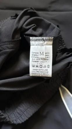 stylische jogginghose in schwarz – größe m – nagelneu