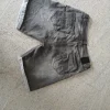 Sublevel Jeans Shorts m. dezentem Blattmuster Gr. 33