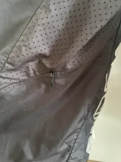 Super leichte Trainingsjacke