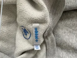 Sweatshirt Adidas grau