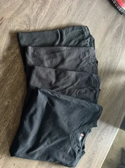 T Shirt LEVIS 5 Stück gr. L