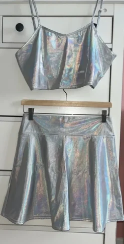 2-teiliges Outfit, holographic, Minirock + kurzes Trägertop, Gr. L/XL