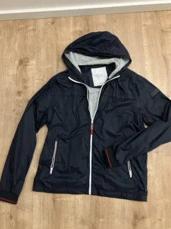 Tolle Herren Regenjacke von Esprit M