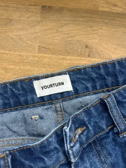 Tolle Jeans Shorts von Yourturn in Größe 42