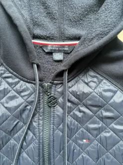 Tolle Sweatjacke von Tommy Hilfiger