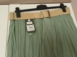 Toller Knitterrock Gr.46 neu, mit Gürtel,khaki Oliver