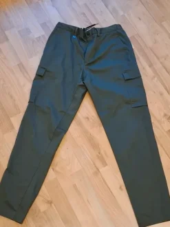 Tommy Hilfiger Herren Cargo-Hosen, Olivgrün Gr. 32/32 mit Seitentaschen